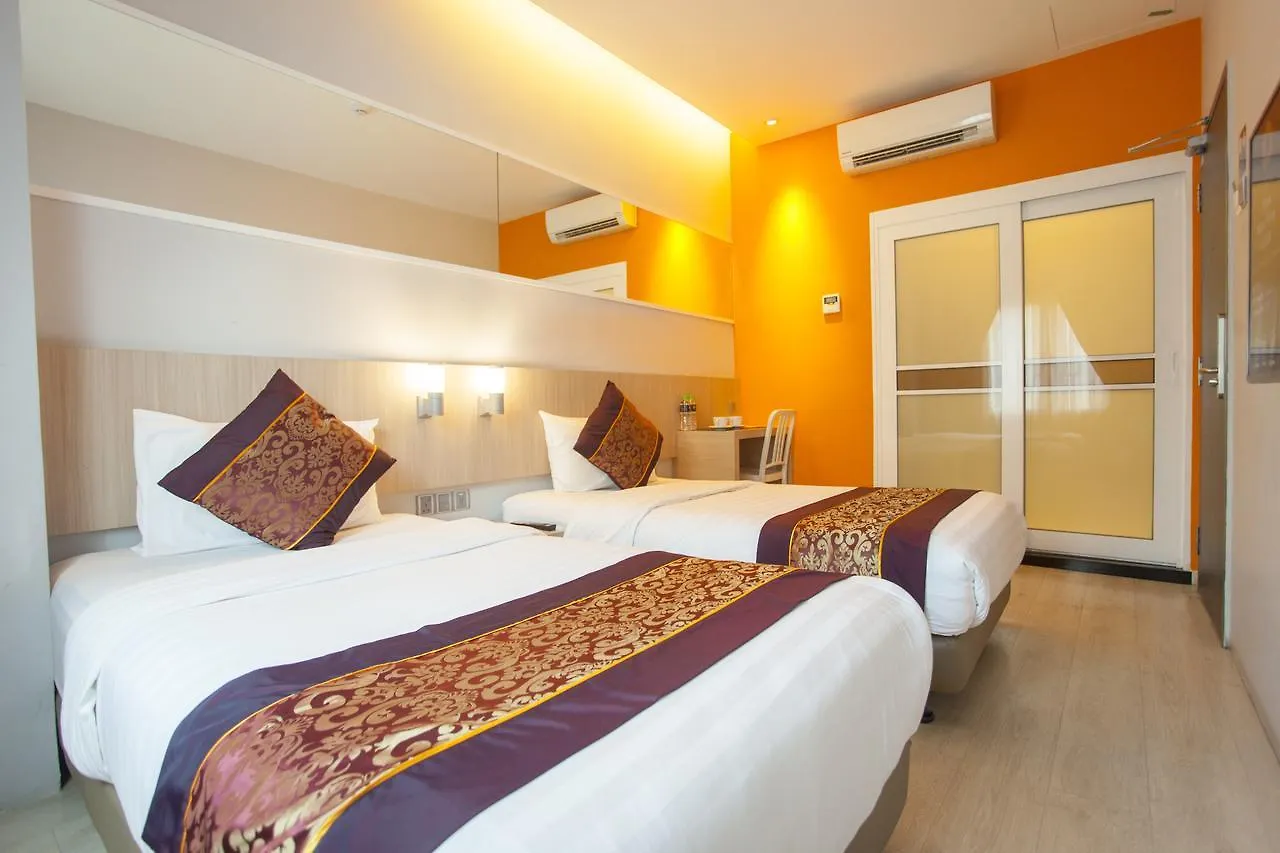 Orange Premier Hotel Taman Segar Kuala Lumpur 3*,  Malesia